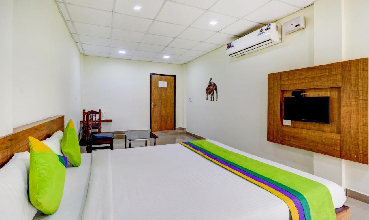 Treebo Trend Pratham Inn Resorts クンダプラ エクステリア 写真