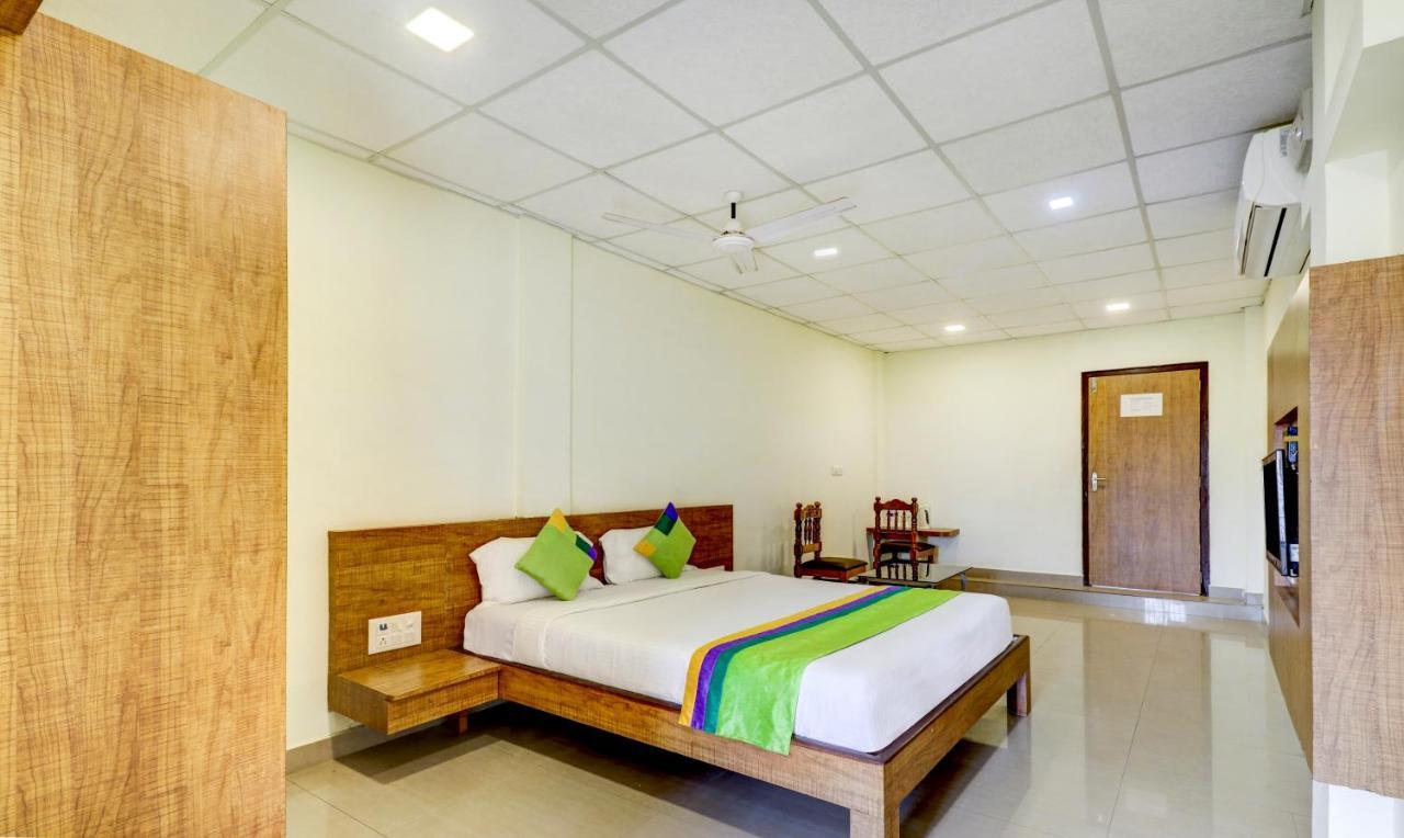 Treebo Trend Pratham Inn Resorts クンダプラ エクステリア 写真